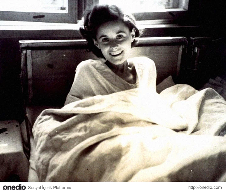 Sevinç;  1945 yılında esaretten kurtulan bir kadın.